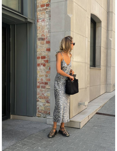 Rochie tip slip din satin fin