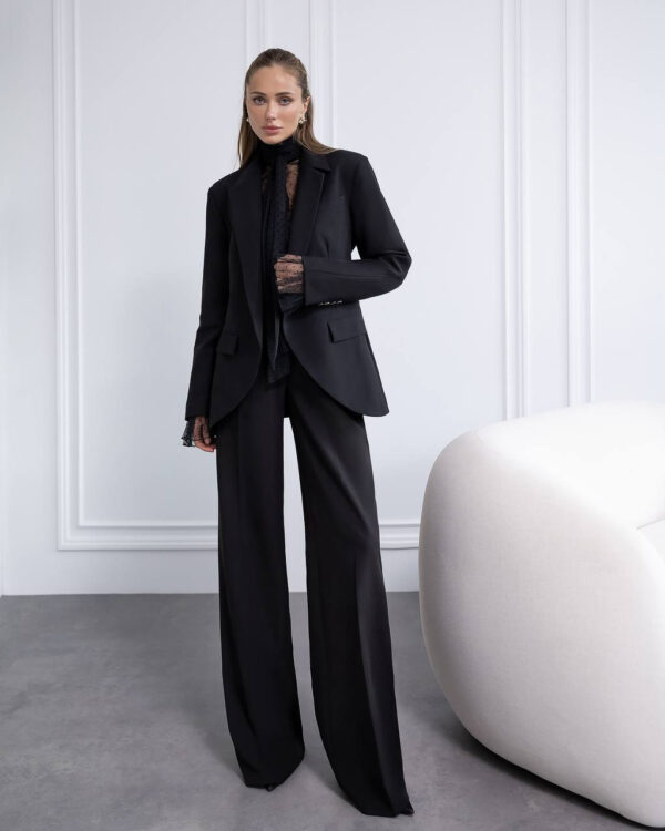 Pantaloni pallazo