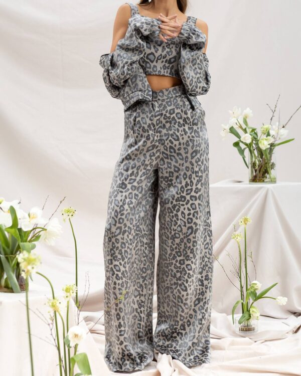 Costum din trei piese cu imprimeu leopard – Cod 456