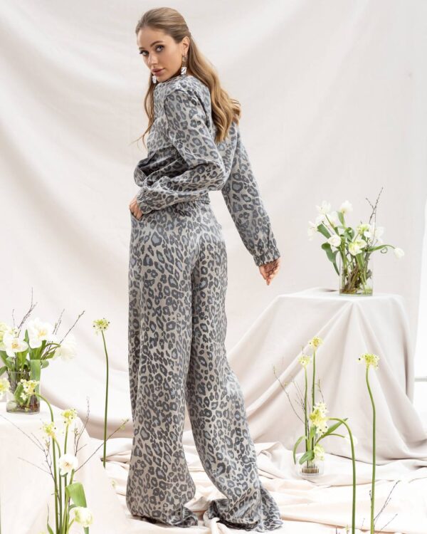 Costum din trei piese cu imprimeu leopard – Cod 456